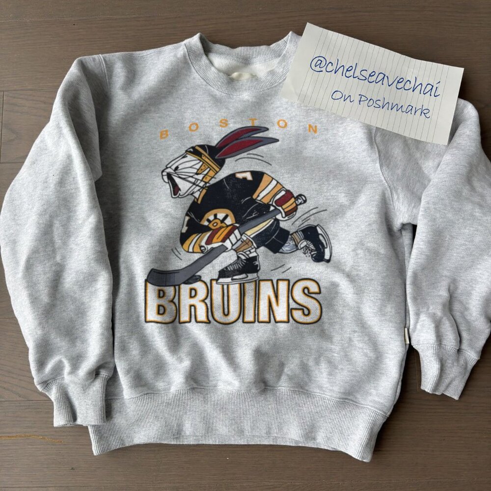 Vintage 1995 NHL Bugs Bunny Boston Bruins Hockey Sweatshirt, Retro NHL Shirt Tee